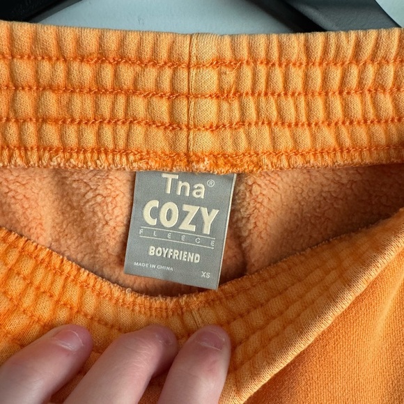 TNA Cozy Boyfriend sweatpants - Picture 2 of 4